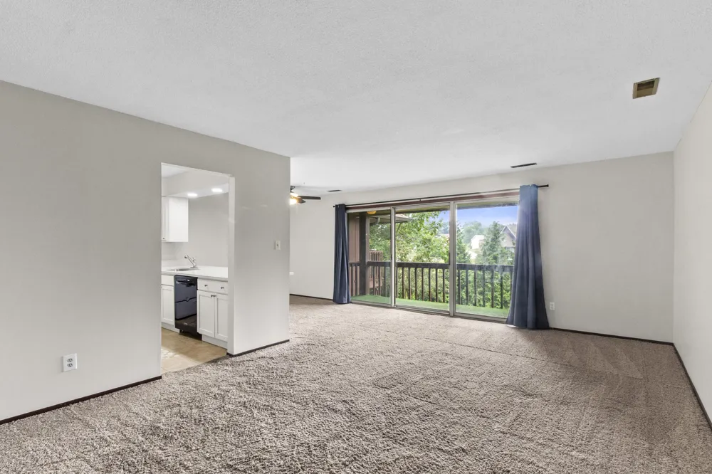 2513 E Lakeshore Drive Crown Point, IN 46307