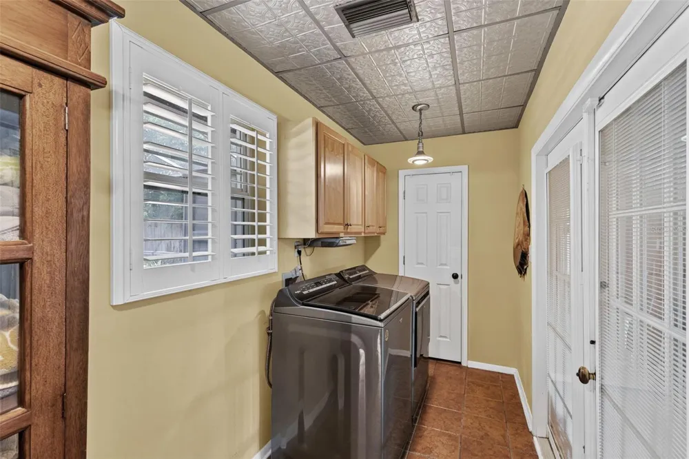 553 ARAPAHO TRAIL Maitland, FL 32751