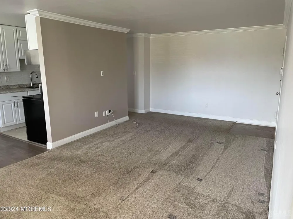 60 Manchester Court #E Freehold, NJ 07728