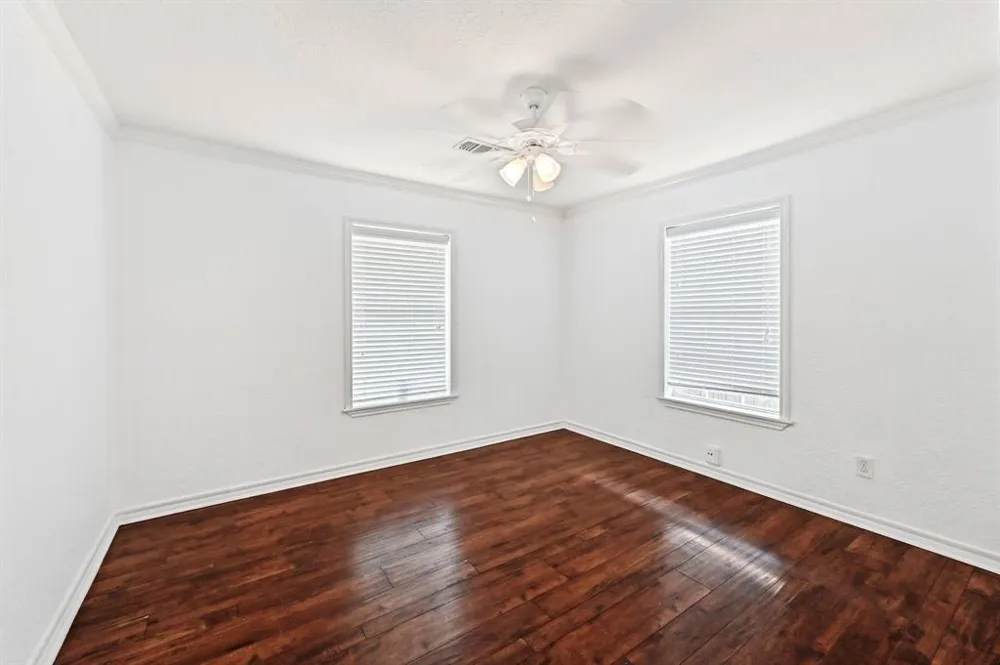 806 Gale Street Houston, TX 77009