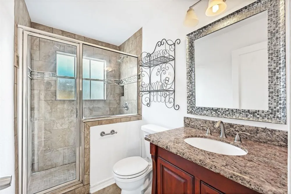 806 Gale Street Houston, TX 77009