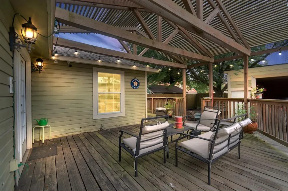 806 Gale Street Houston, TX 77009