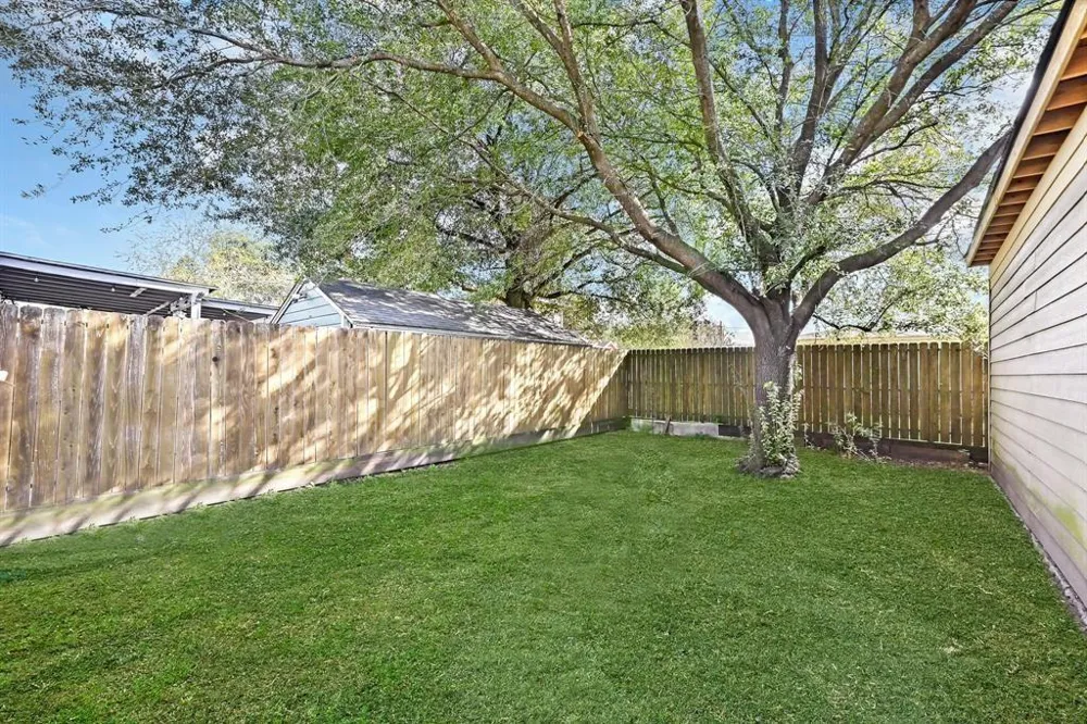 806 Gale Street Houston, TX 77009
