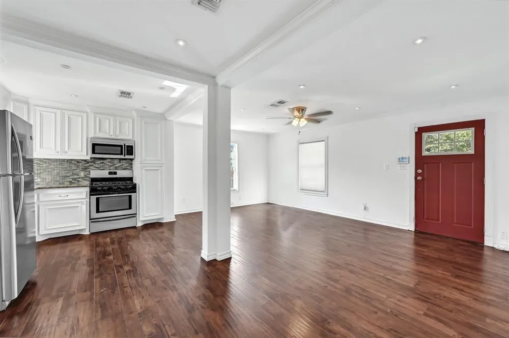 806 Gale Street Houston, TX 77009