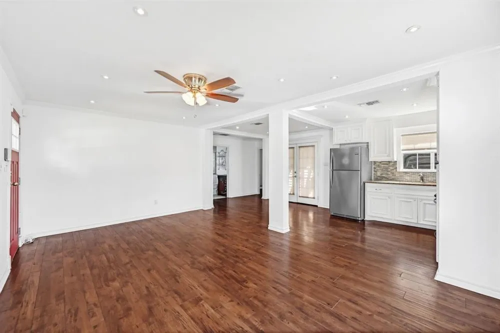 806 Gale Street Houston, TX 77009