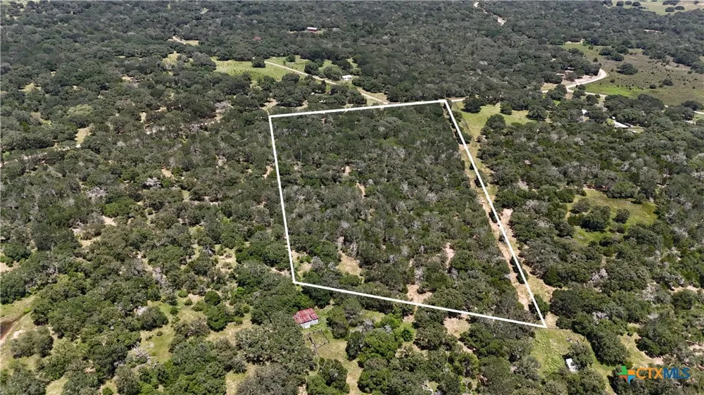 182 County Road 123F Hallettsville, TX 77964