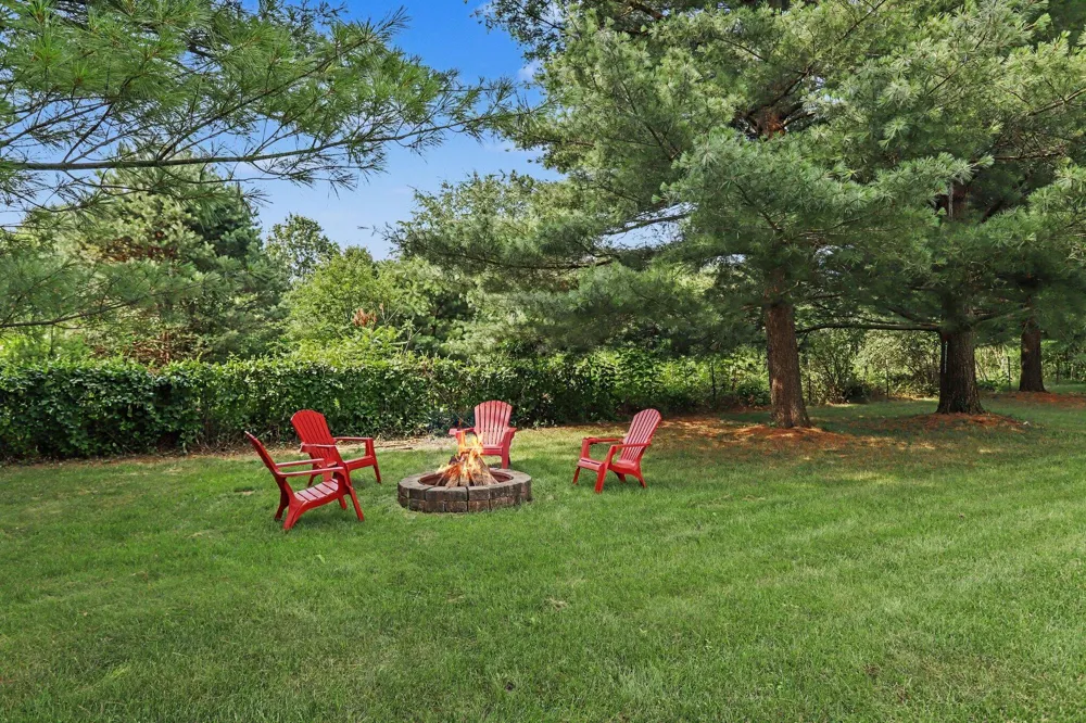 6155 Falabella Circle Kalamazoo, MI 49009