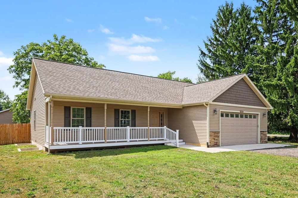 2010 Wolf Lake Road Grass Lake, MI 49240