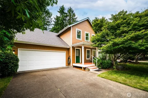 911 Sarah Court NW