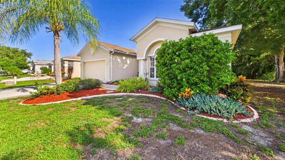 4021 3RD AVENUE E Bradenton, FL 34208