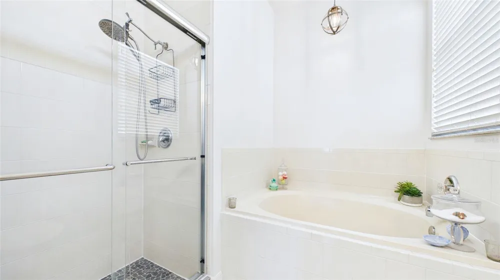 4021 3RD AVENUE E Bradenton, FL 34208