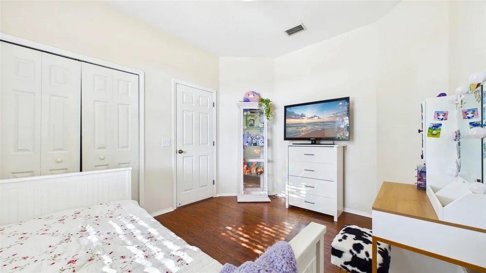 4021 3RD AVENUE E Bradenton, FL 34208