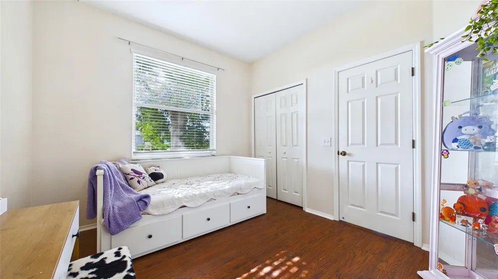 4021 3RD AVENUE E Bradenton, FL 34208