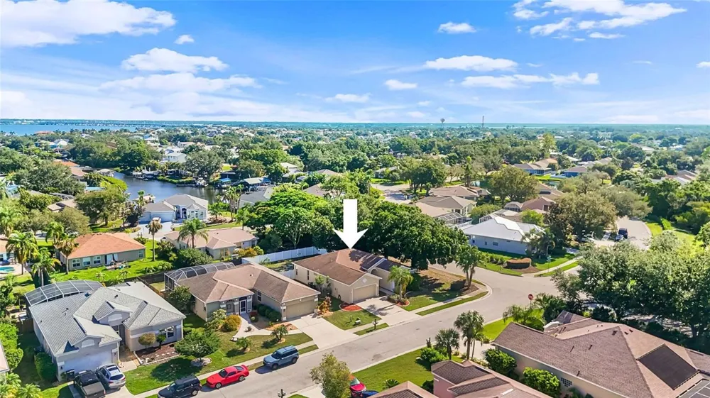 4021 3RD AVENUE E Bradenton, FL 34208