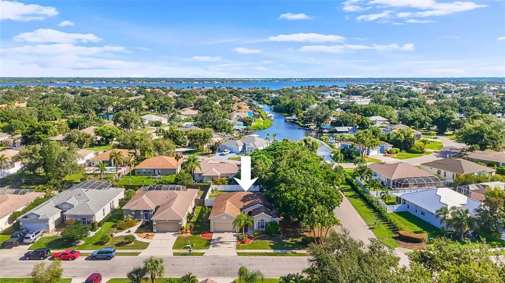 4021 3RD AVENUE E Bradenton, FL 34208