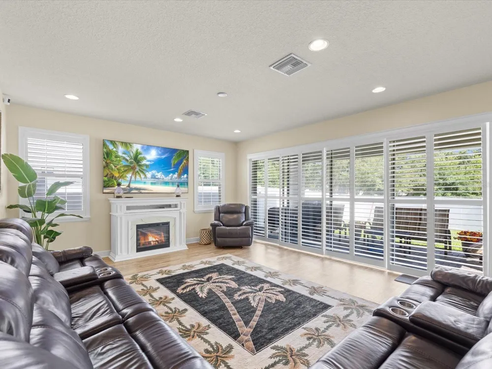 7117 PARK TREE DRIVE Tampa, FL 33625
