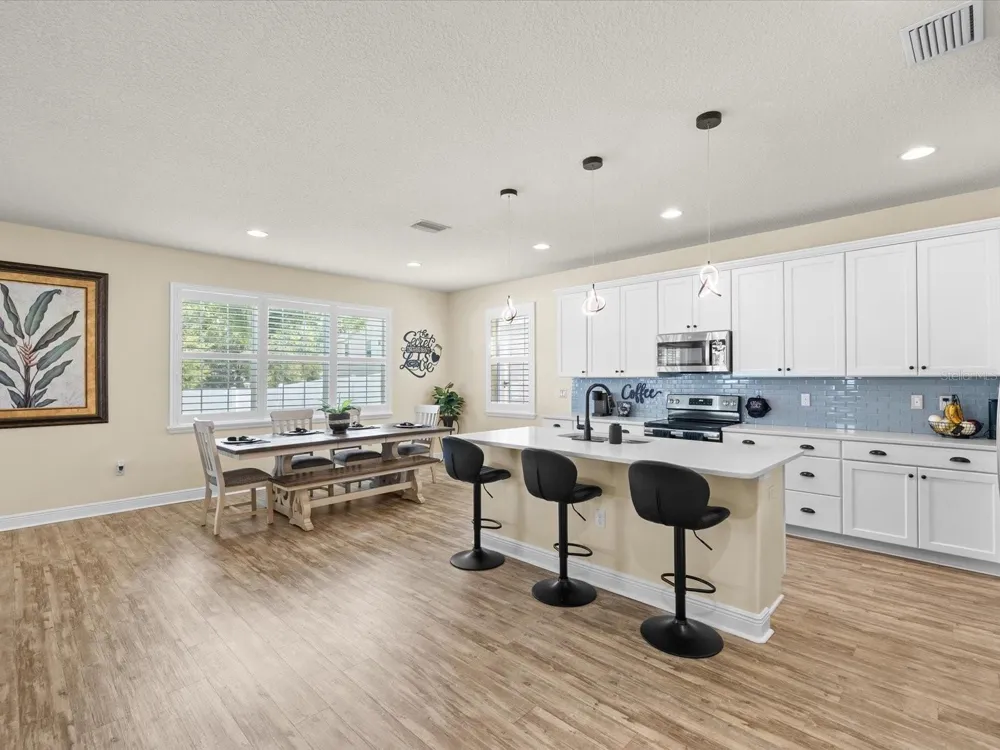 7117 PARK TREE DRIVE Tampa, FL 33625