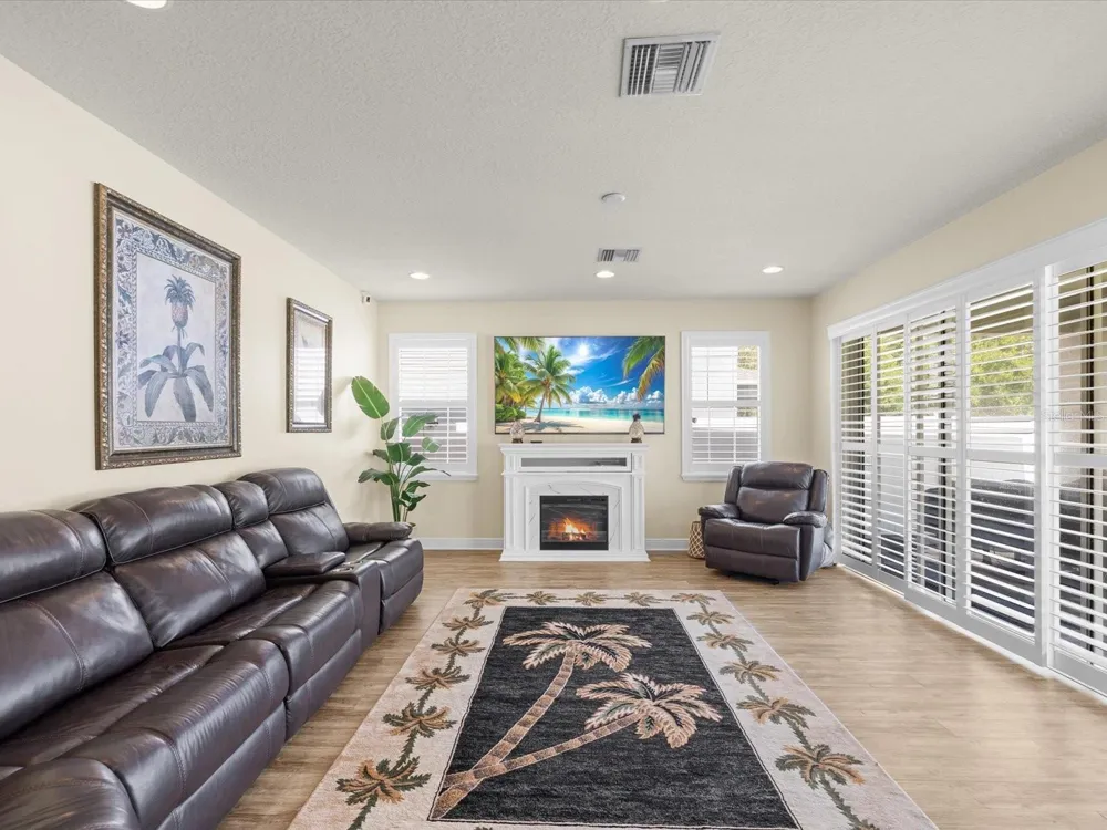 7117 PARK TREE DRIVE Tampa, FL 33625