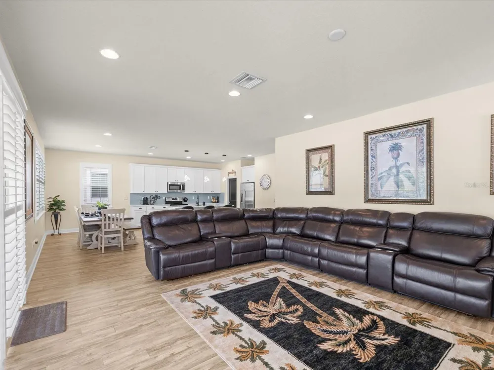 7117 PARK TREE DRIVE Tampa, FL 33625