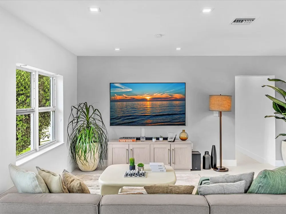 209 NE 27th Drive Wilton Manors, FL 33334