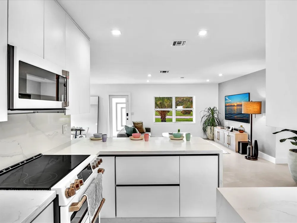209 NE 27th Drive Wilton Manors, FL 33334