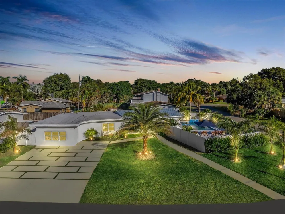 209 NE 27th Drive Wilton Manors, FL 33334