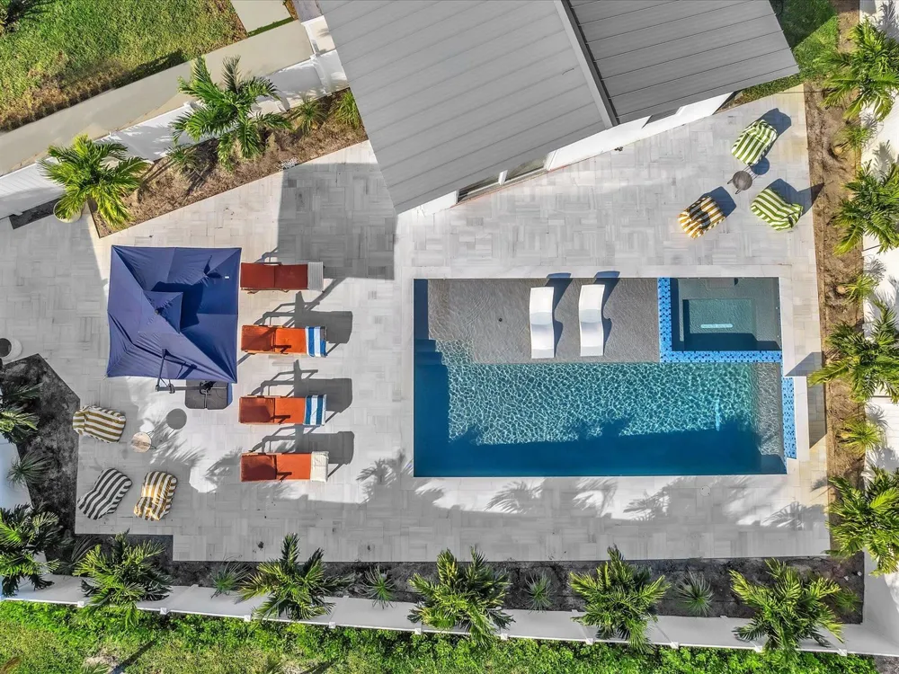 209 NE 27th Drive Wilton Manors, FL 33334