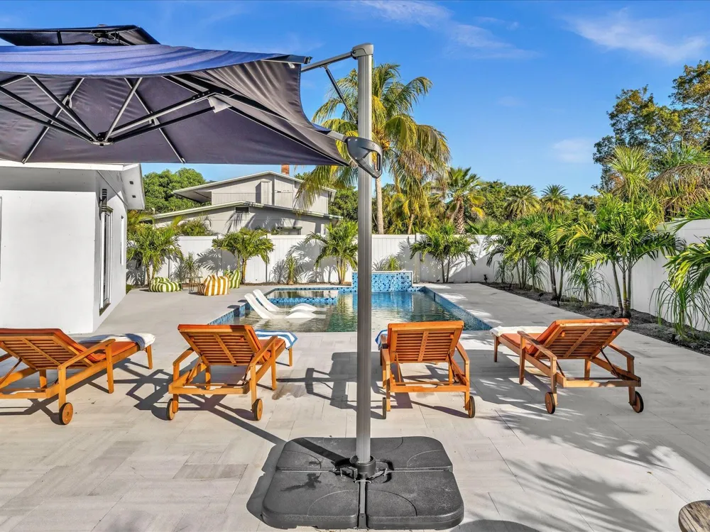 209 NE 27th Drive Wilton Manors, FL 33334