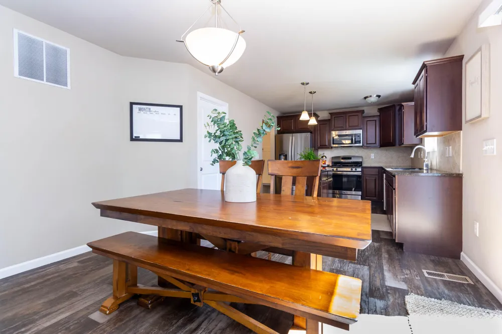 635 Rockway Drive Linden, MI 48451