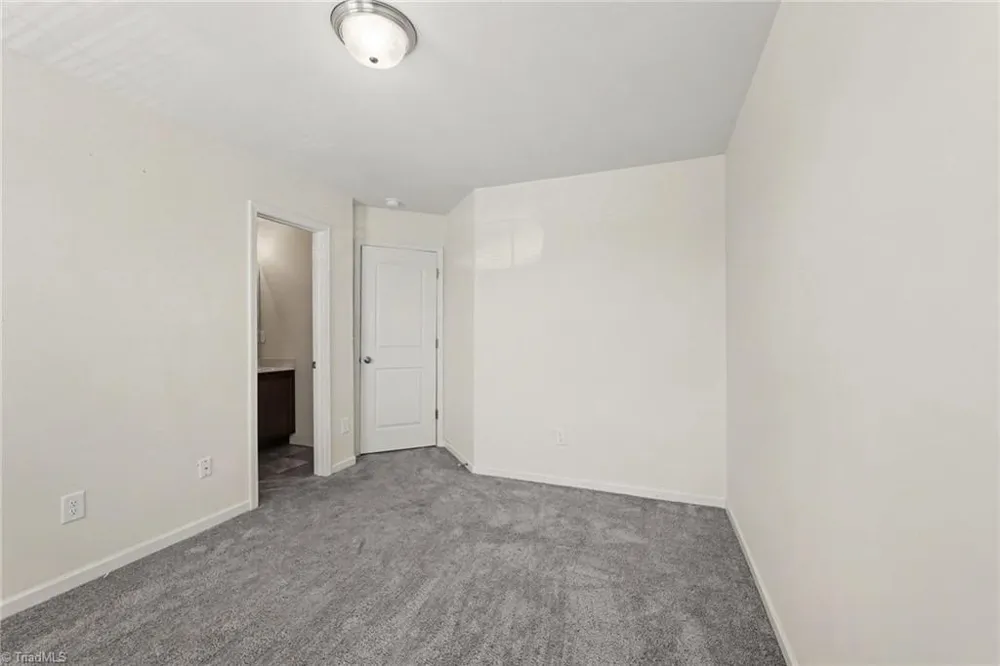 1168 Brooksridge Way Whitsett, NC 27377