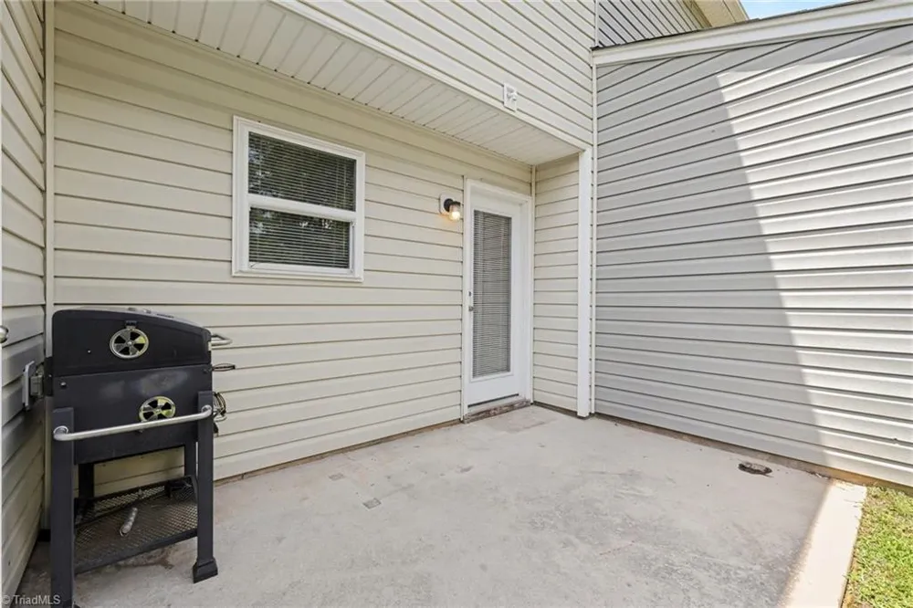 1168 Brooksridge Way Whitsett, NC 27377