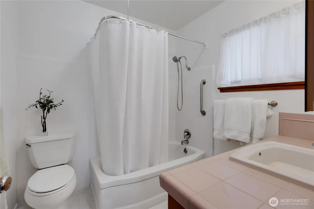 1167 McKinley Street Enumclaw, WA 98022