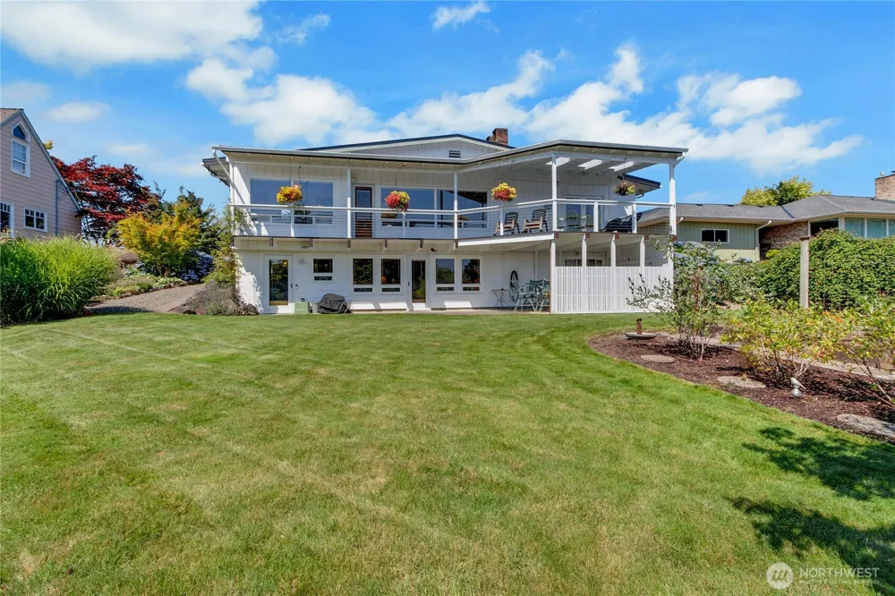 1167 McKinley Street Enumclaw, WA 98022