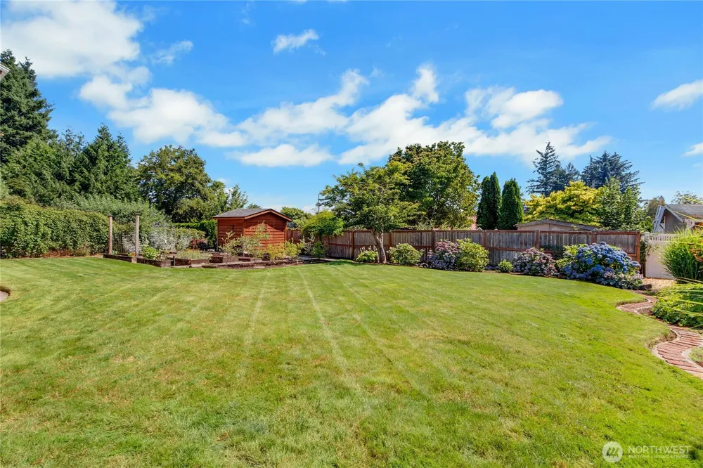 1167 McKinley Street Enumclaw, WA 98022