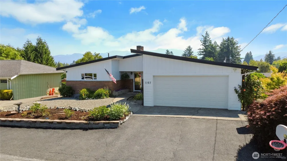 1167 McKinley Street Enumclaw, WA 98022