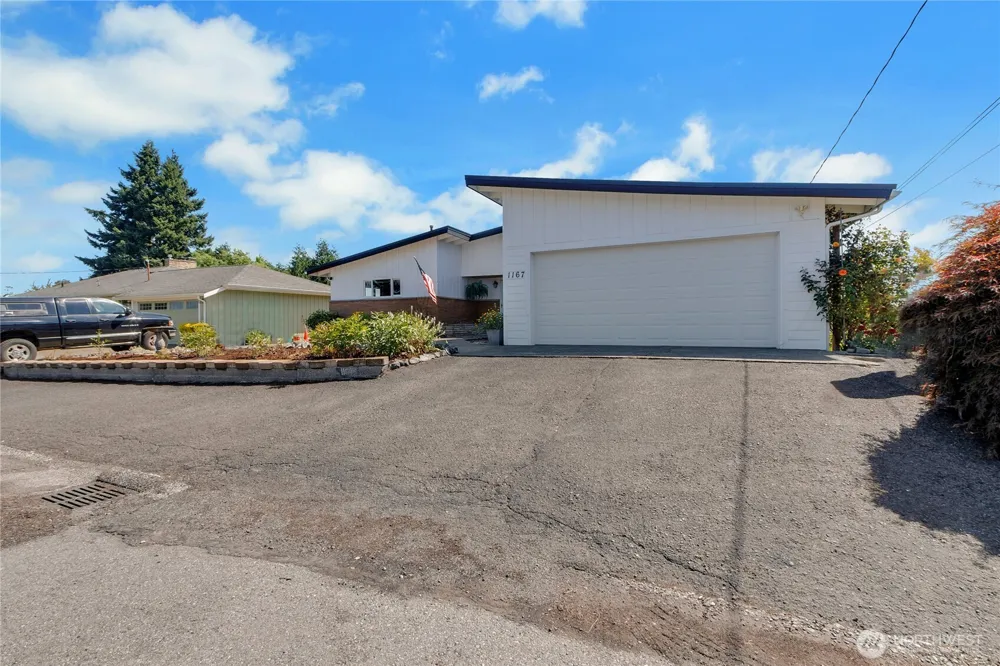 1167 McKinley Street Enumclaw, WA 98022