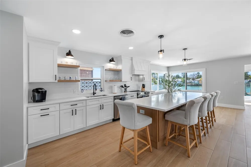 370 59TH AVENUE St Pete Beach, FL 33706
