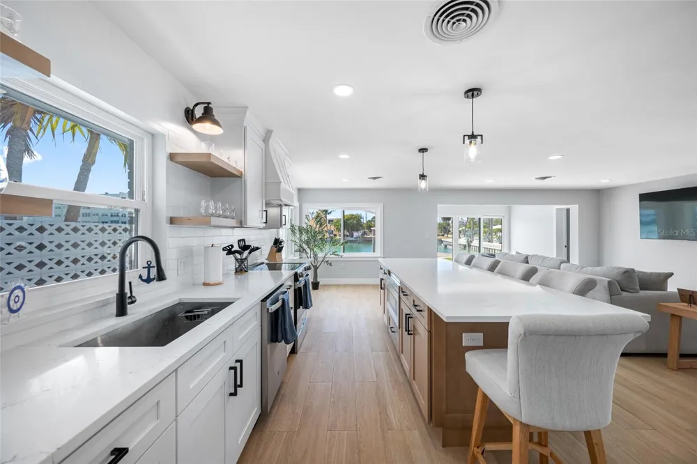 370 59TH AVENUE St Pete Beach, FL 33706