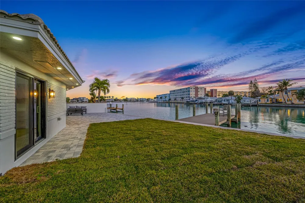 370 59TH AVENUE St Pete Beach, FL 33706
