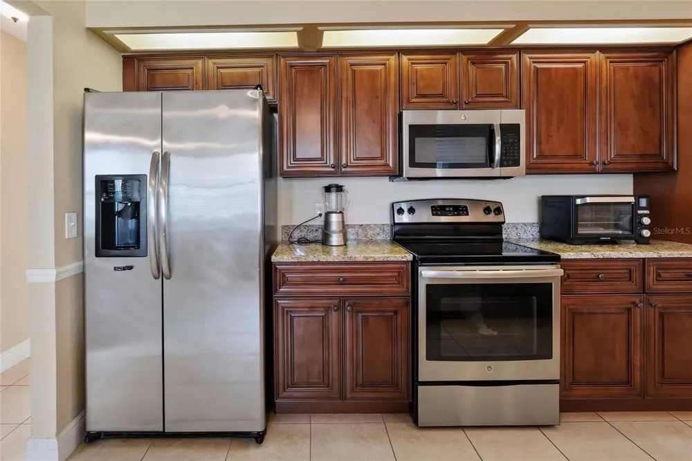 3210 THOROUGHBRED LOOP Lakeland, FL 33811