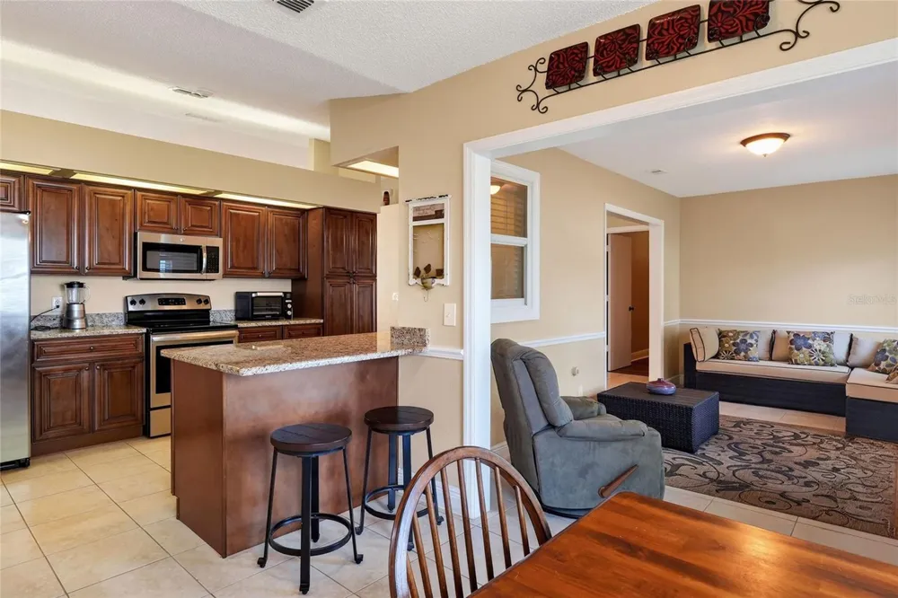 3210 THOROUGHBRED LOOP Lakeland, FL 33811