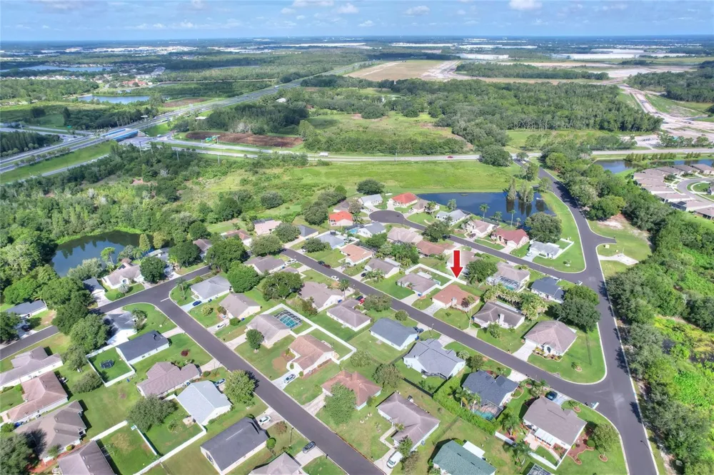 3210 THOROUGHBRED LOOP Lakeland, FL 33811