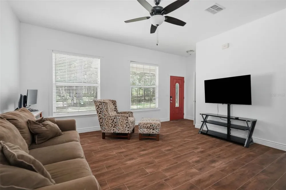 18308 VALOR PATH Brooksville, FL 34604