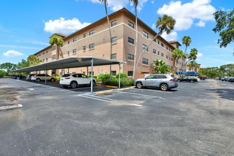 6100 GULFPORT BOULEVARD S #111