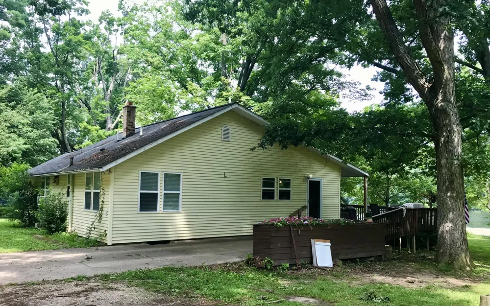 11448 Riverside Drive White Pigeon, MI 49099