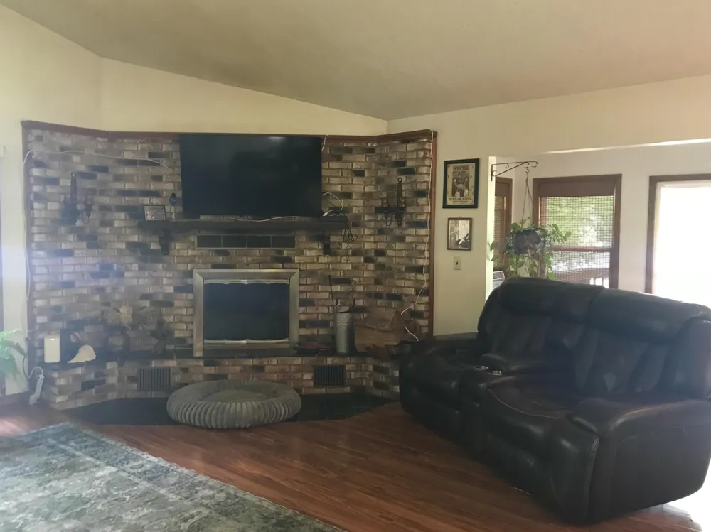 11448 Riverside Drive White Pigeon, MI 49099
