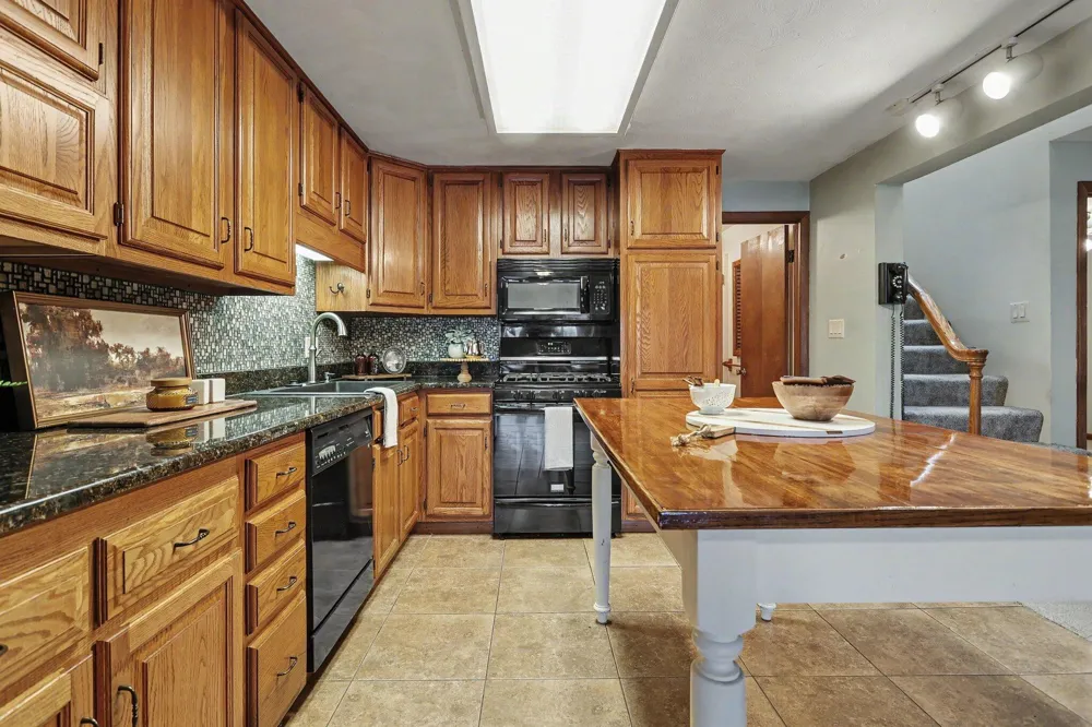 70219 Hilltop Drive Union, MI 49130
