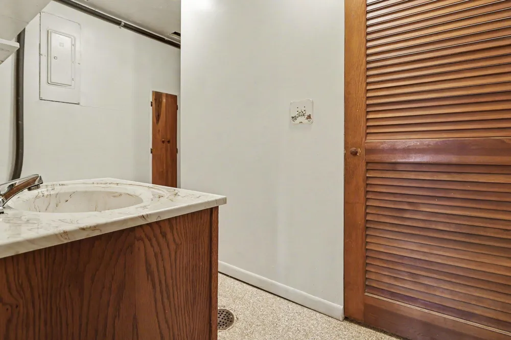 70219 Hilltop Drive Union, MI 49130