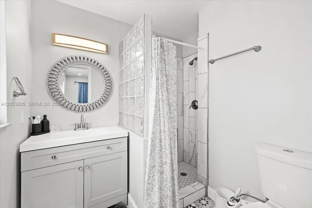 2338 NW 98th Way Coral Springs, FL 33065