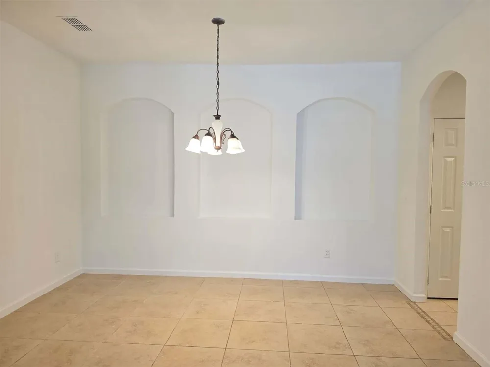 3000 LAUREL PARK LANE #207 Kissimmee, FL 34741